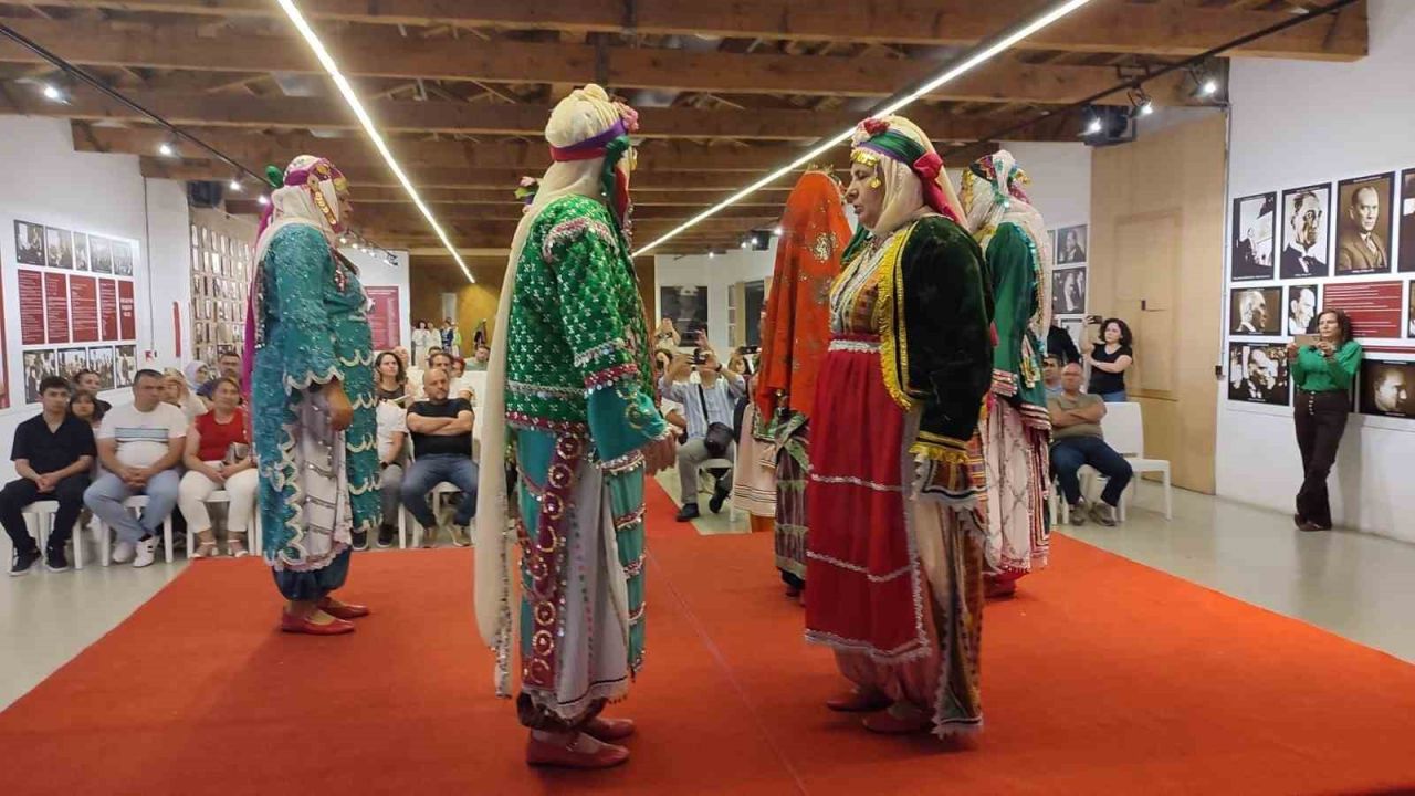 Denizli’de sandıkta bekleyen hazineler gün yüzüne çıktı