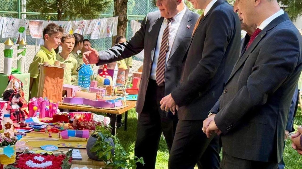 Dereköy Şehit Fatih Seven İlkokulu ve Ortaokulunda eğitim şenliği