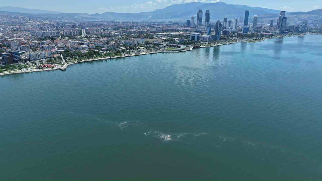 İzmir Körfezi’nde kirlilik dron ile tespit edildi