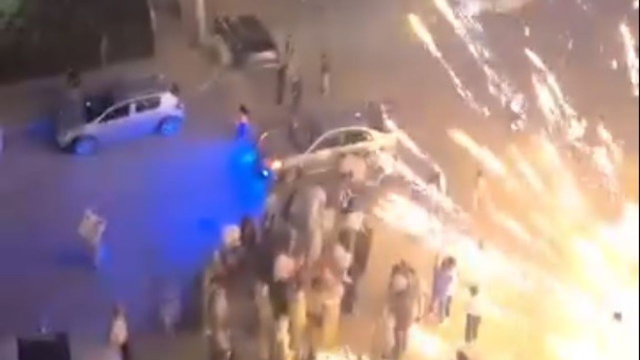 İzmir’de nişan kutlamasında büyük panik: Havai fişek kalabalığın üzerine patladı