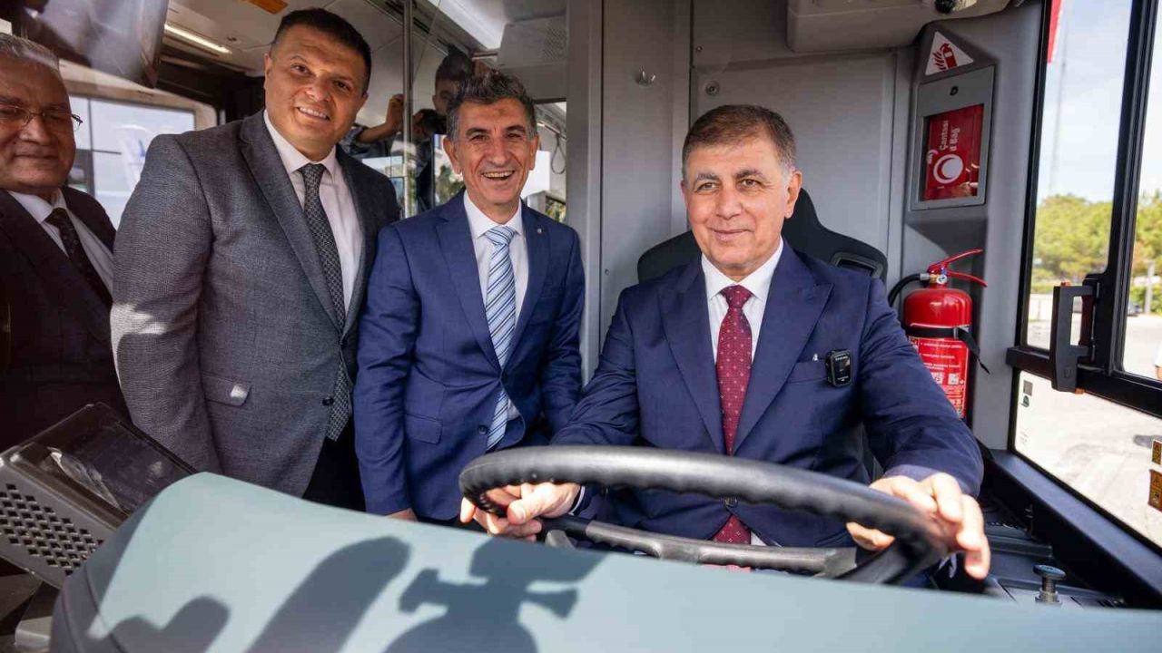 İzmir’in ulaşım geleceği ortak akılla şekilleniyor
