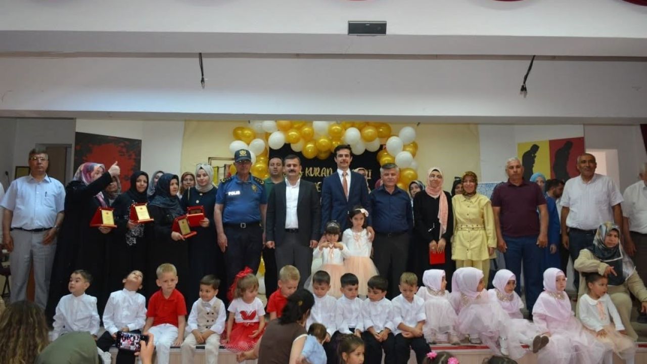 Köyceğiz’de Kur’an kurslarının minik öğrencileri duygulandırdı