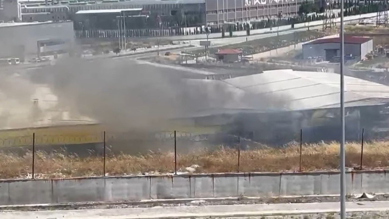 Kütahya 30 Ağustos OSB’de çömlek fabrikasında yangın paniği