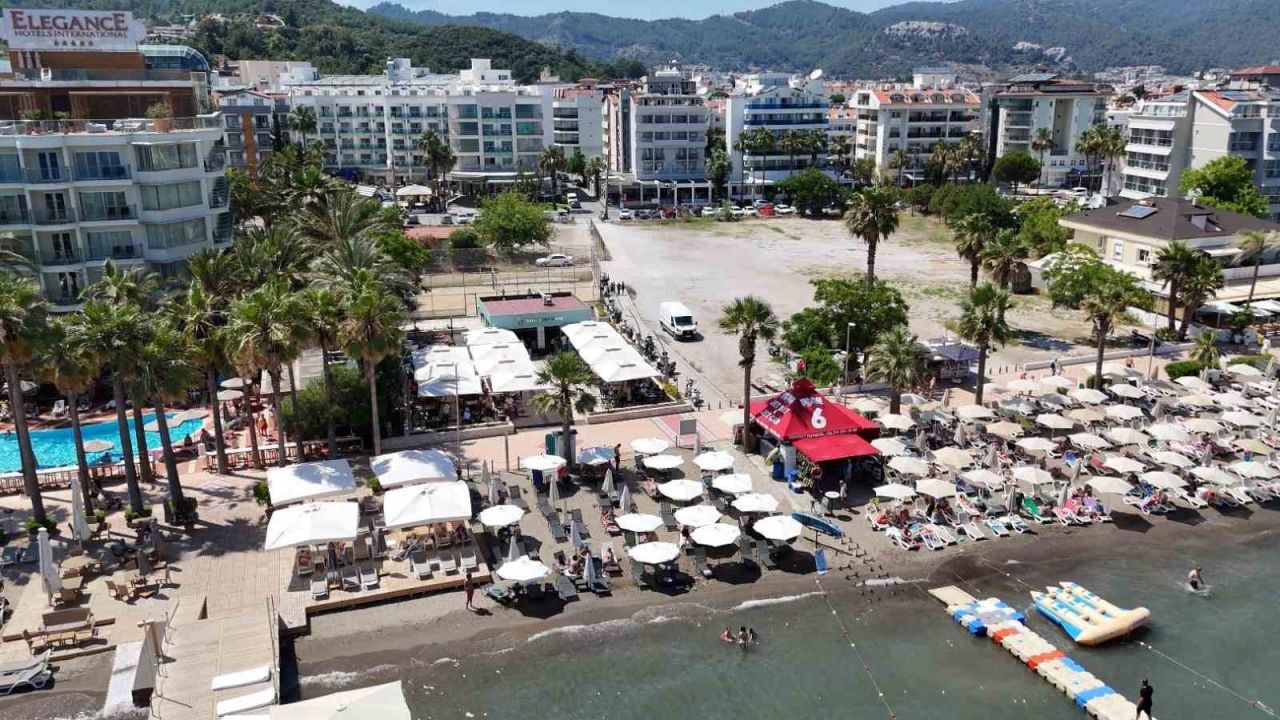 Marmaris Belediyesi’nin kafesi vatandaşların gözdesi oldu