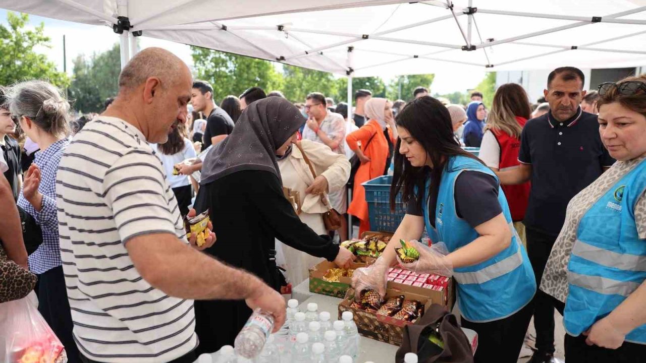 Menemen Belediyesi, YKS’de de öğrenci ve velilerin yanında