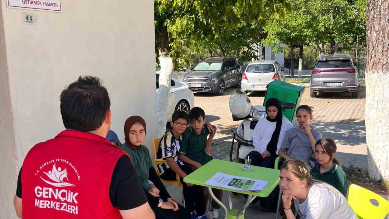 Menteşe’de gençlere yaz kampları tanıtılıyor