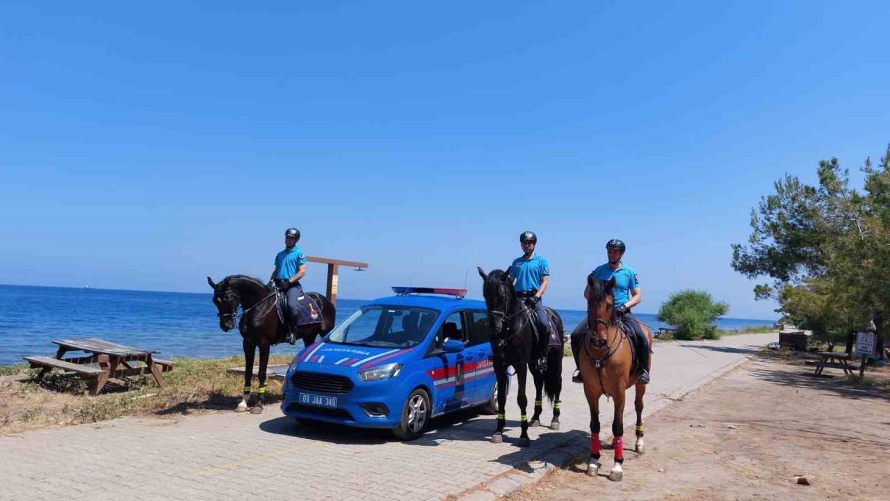 Milli Park’ta Atlı Jandarma Timi göreve başladı