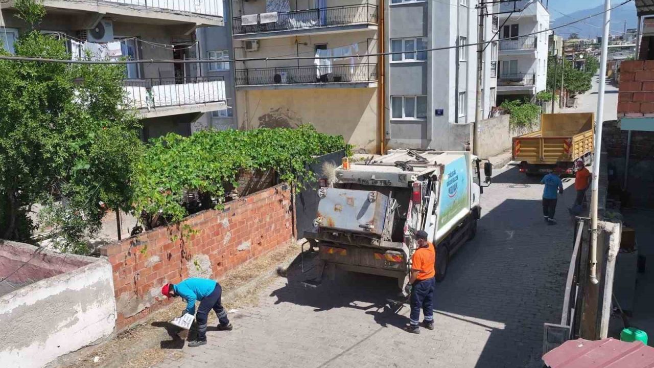 Ovaeymir Mahallesi’nde temizlik çalışması yapıldı