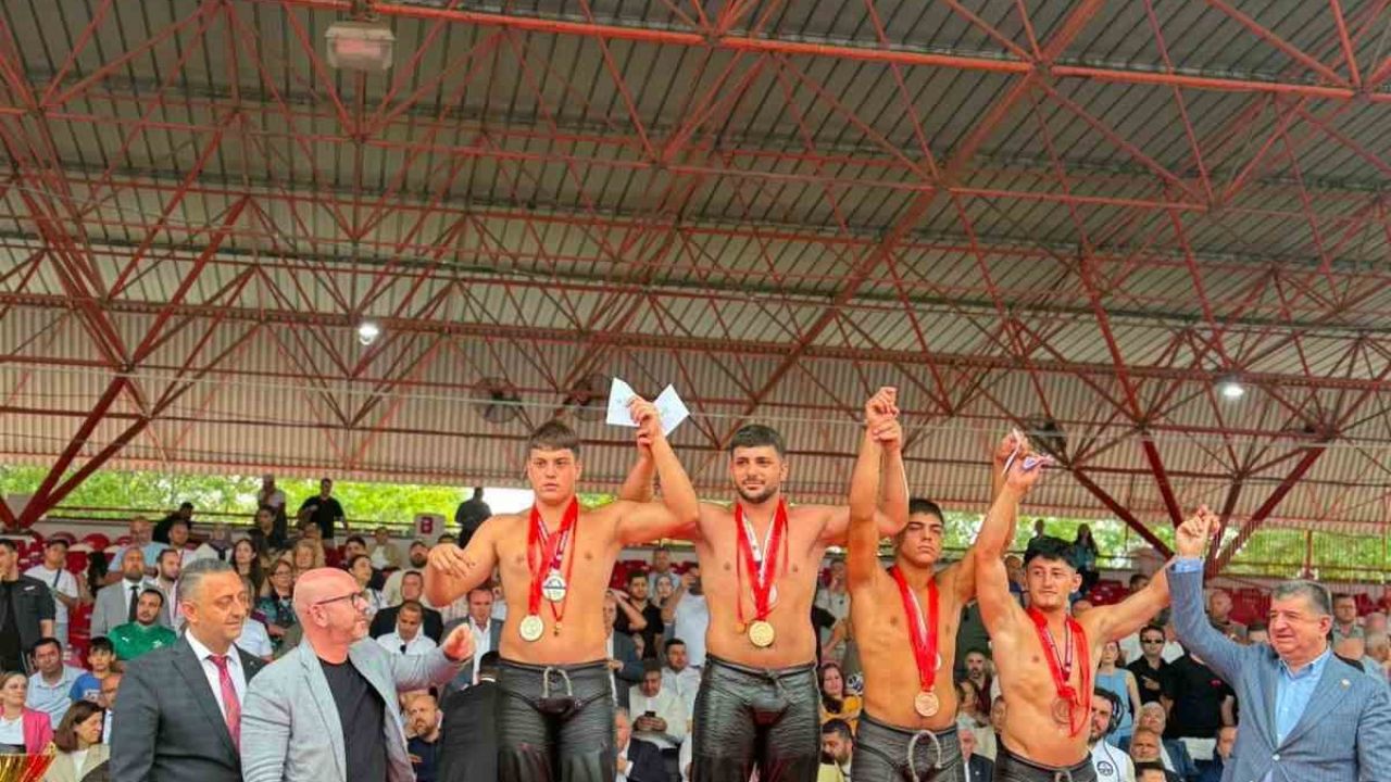 Aktaş, Tarihi Kırkpınar Yağlı Güreşleri’nde şampiyon oldu