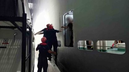 Araştırma gemisinde yaralanan vatandaşa tıbbi tahliye