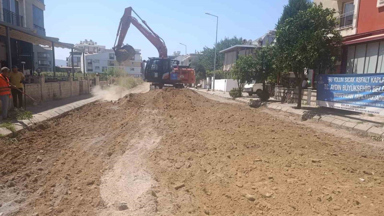 Aydın’ın dört bir yanında yol çalışmaları sürüyor