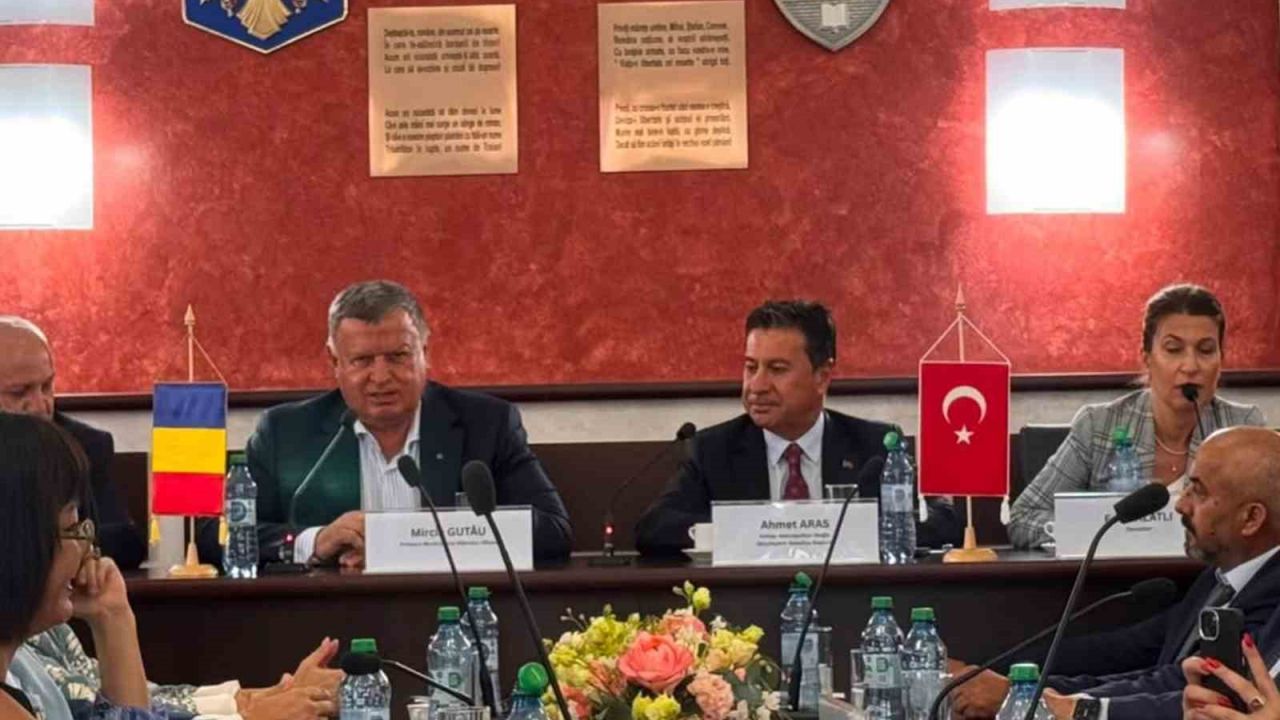 Başkan Aras, Romanya’da Kardeş Kent temaslarında bulundu