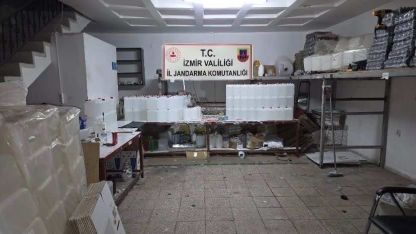 İzmir’de 2.5 milyon TL’lik kaçak alkol ve tütün operasyonu: 14 şüpheliye işlem
