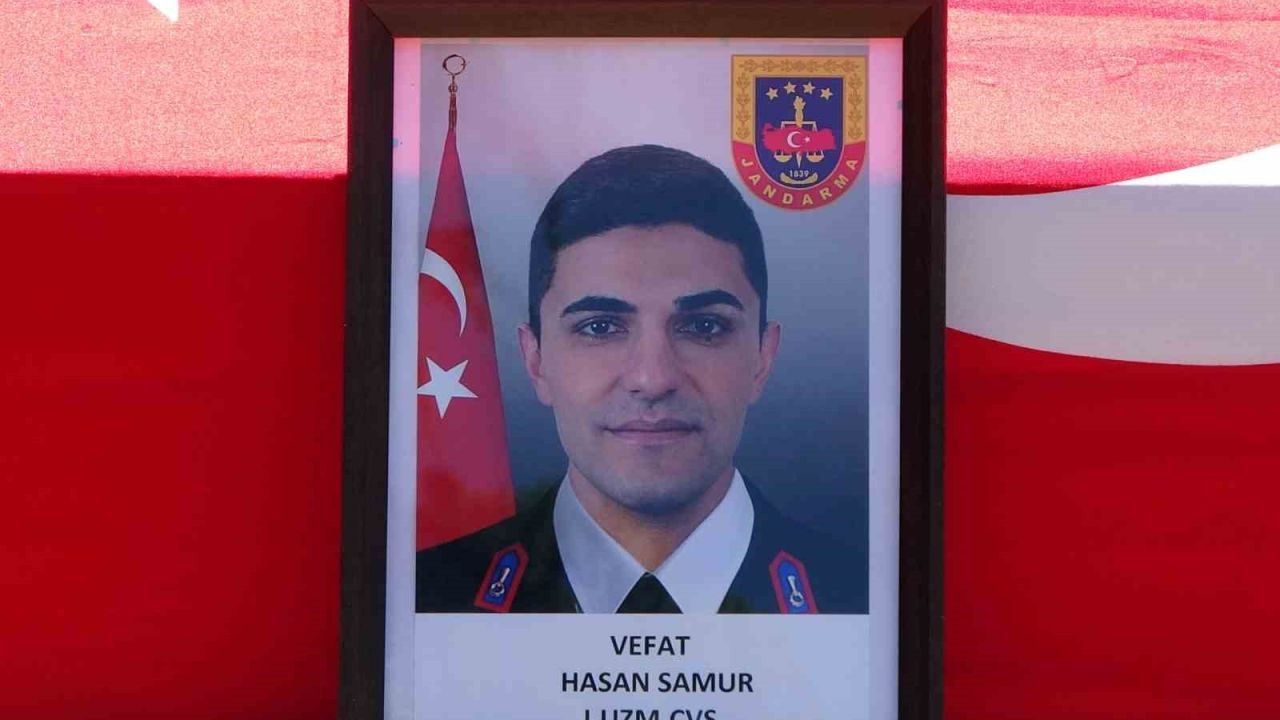 Kazada hayatını kaybeden uzman çavuş son yolculuğuna memleketi Uşak’ta uğurlandı