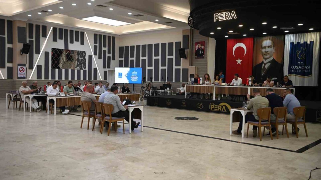 Kuşadası Belediyesi Meclisi’nden elektrikli araç ve engelli erişimi kararı