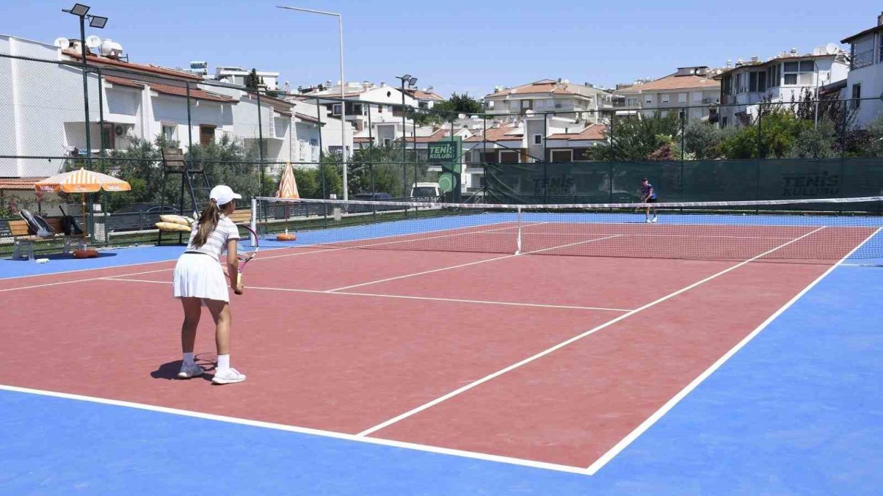 Kuşadası Tenis Kulübü 27 bin sporseveri ağırladı