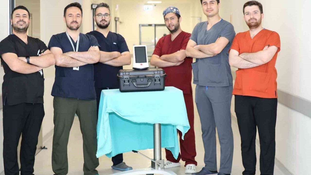 Kütahya Şehir Hastanesi’nde lazerle kapalı gırtlak ameliyatları dönemi