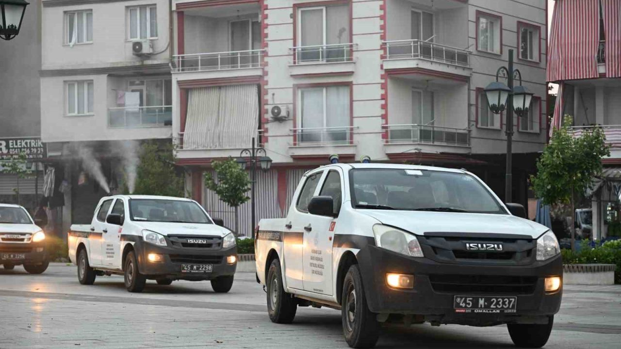 Manisa Büyükşehir’den Sarıgöl genelinde ilaçlama çalışması