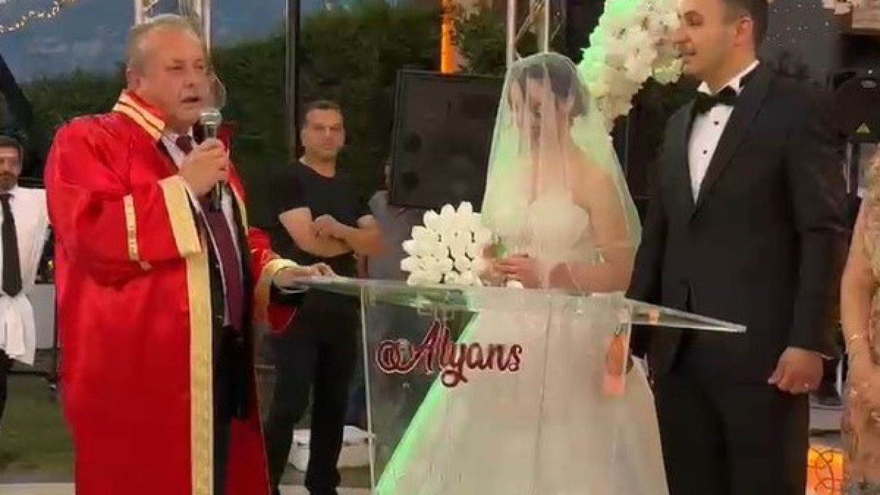Manisa’da düğüne damga vuran nikah mizanseni