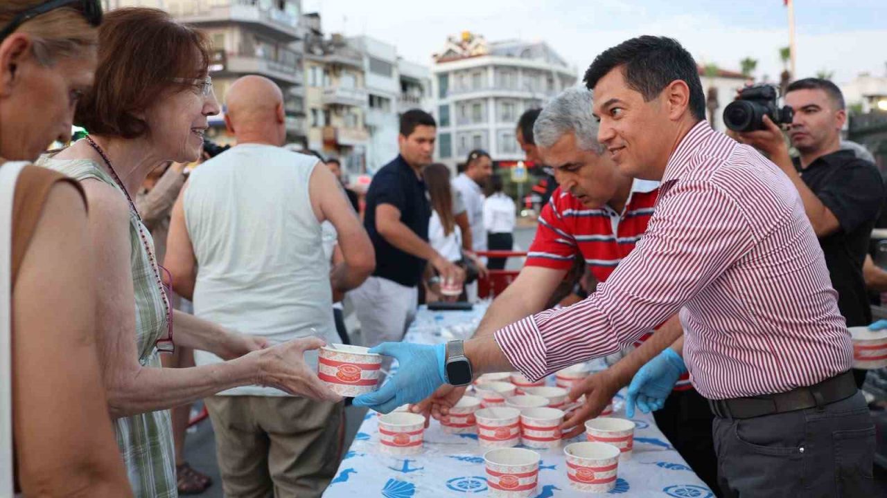 Marmaris Belediyesi’nden 2 bin kişilik aşure hayrı