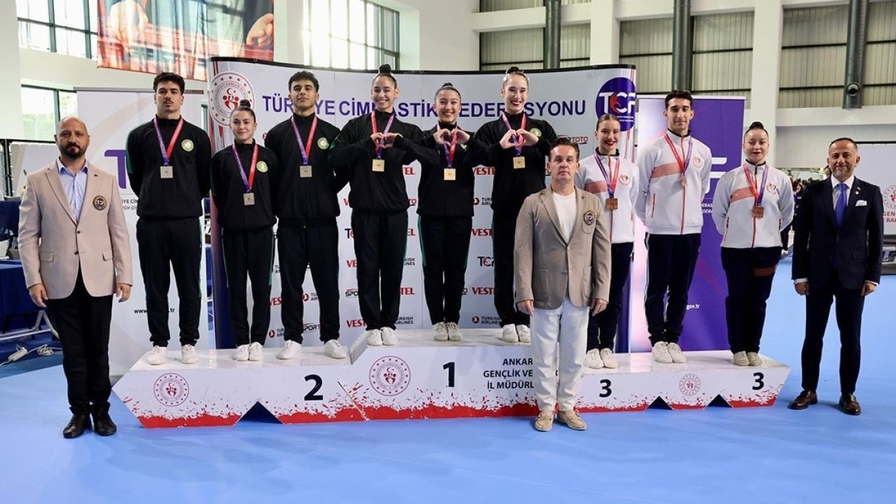 MCBÜ’lü cimnastikçilerden Ankara’da madalya yağmuru