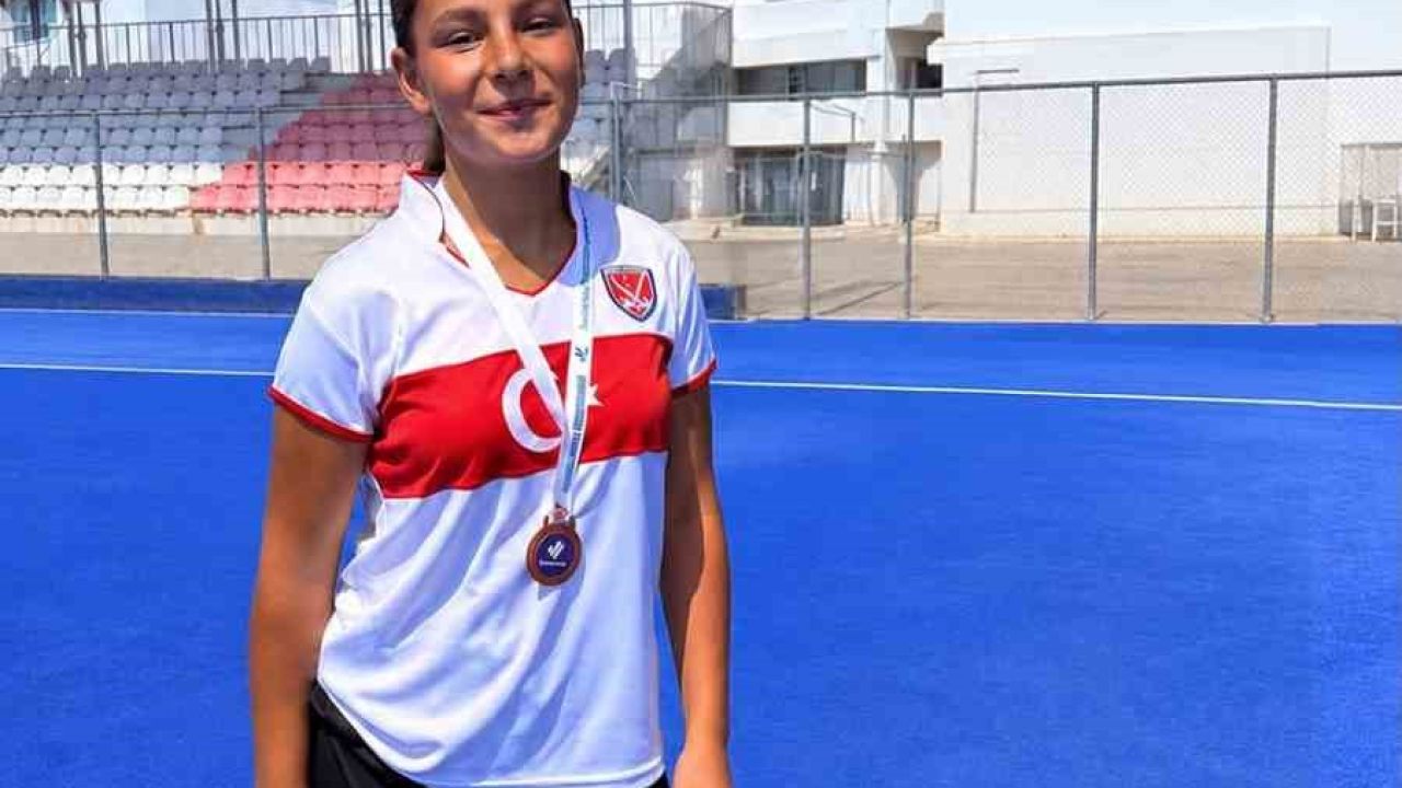 Muğlalı Hokey Milli oyuncu, Avrupa üçüncüsü oldu