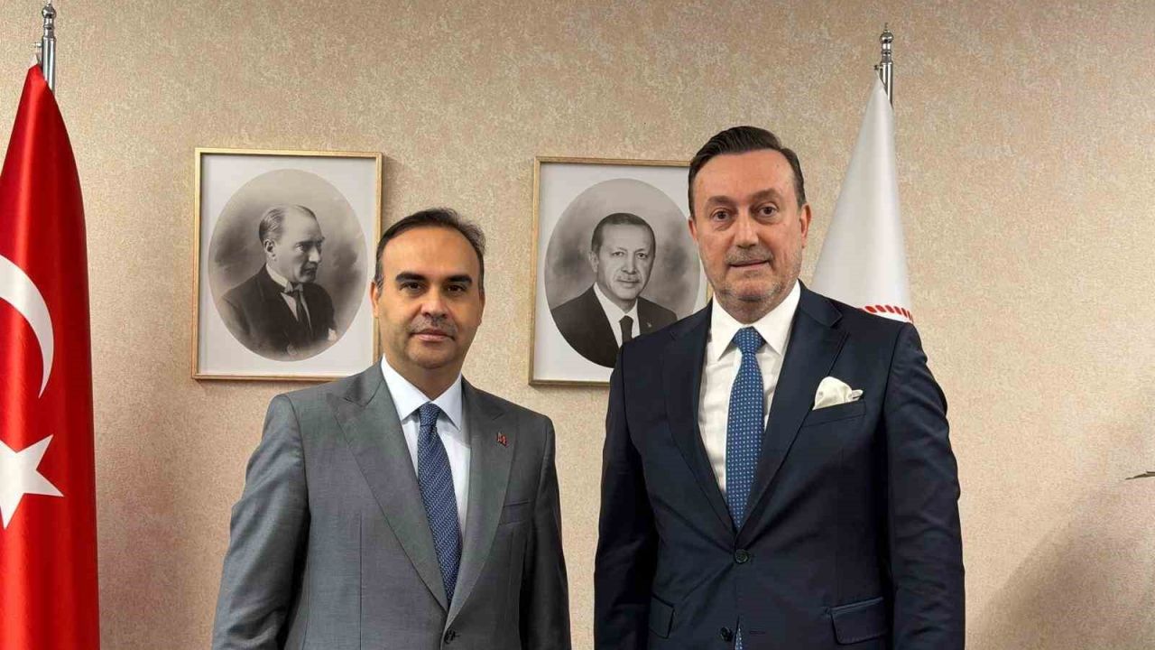 Muradiye OSB Başkanı Kıvırcık’tan Bakan Kacır’a ziyaret: Yeşil dönüşüm başlıyor
