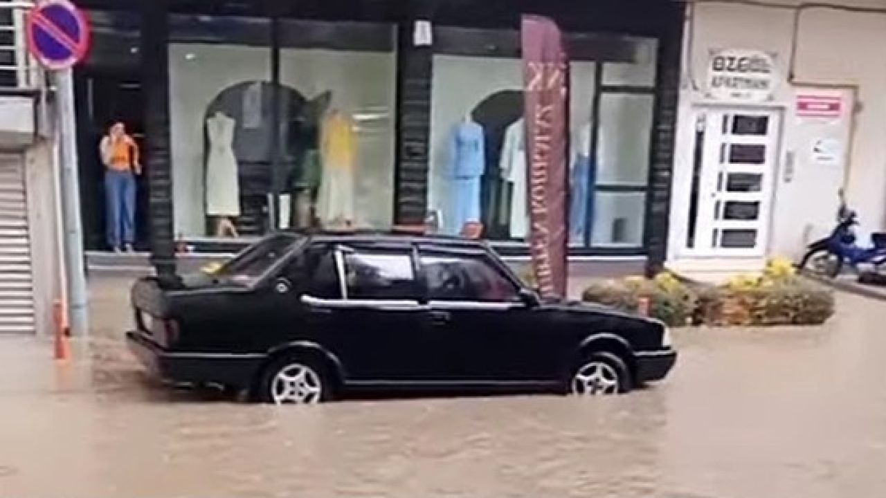 Tavşanlı’da sağanak hayatı olumsuz etkiledi