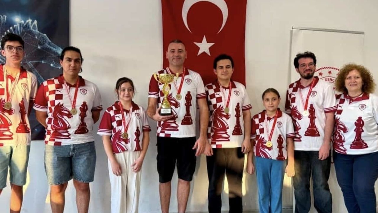 Yunusemre Belediyespor satrançta Manisa şampiyonu