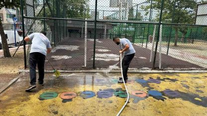 Yunusemre’de çocuk parkları pırıl pırıl oluyor
